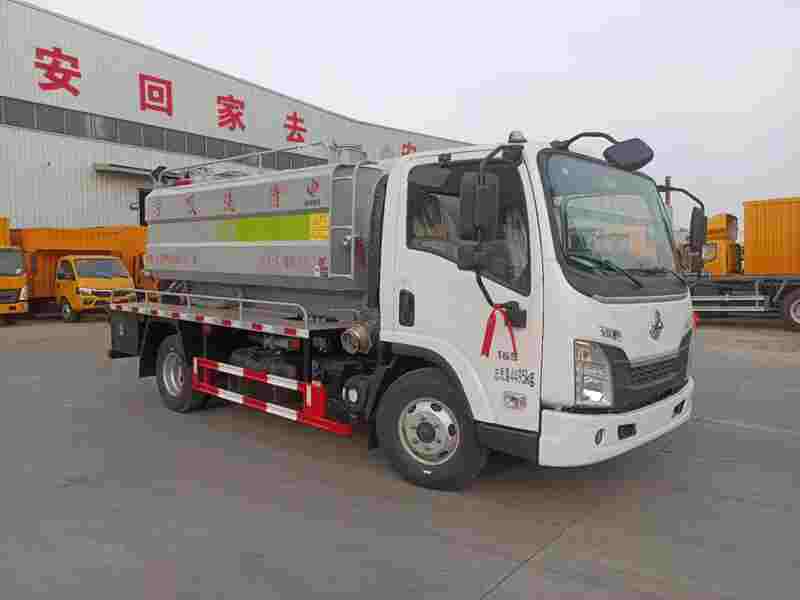 柳汽清洗吸污车（6方）
